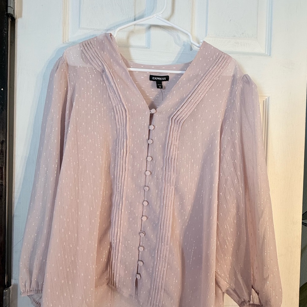 Express Light Purple Button-Down Bueno